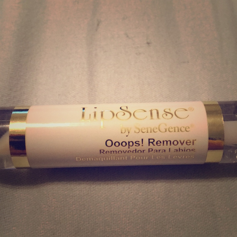 LipSense Oops Remover